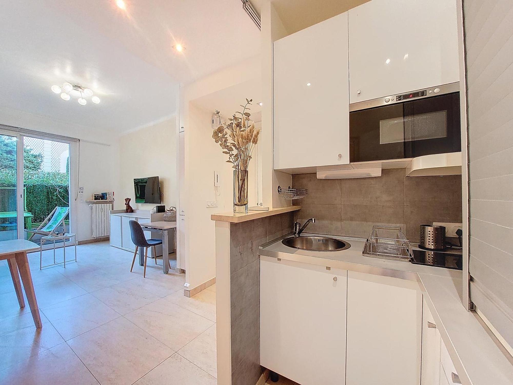 Nestor&jeeves - Marylin - - Very Close Sea Appartement *